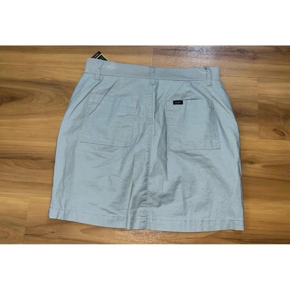 Womens NWT LEE‎ Mid Rise Khaki Comfortable Waist Skort - Picture 3 of 6